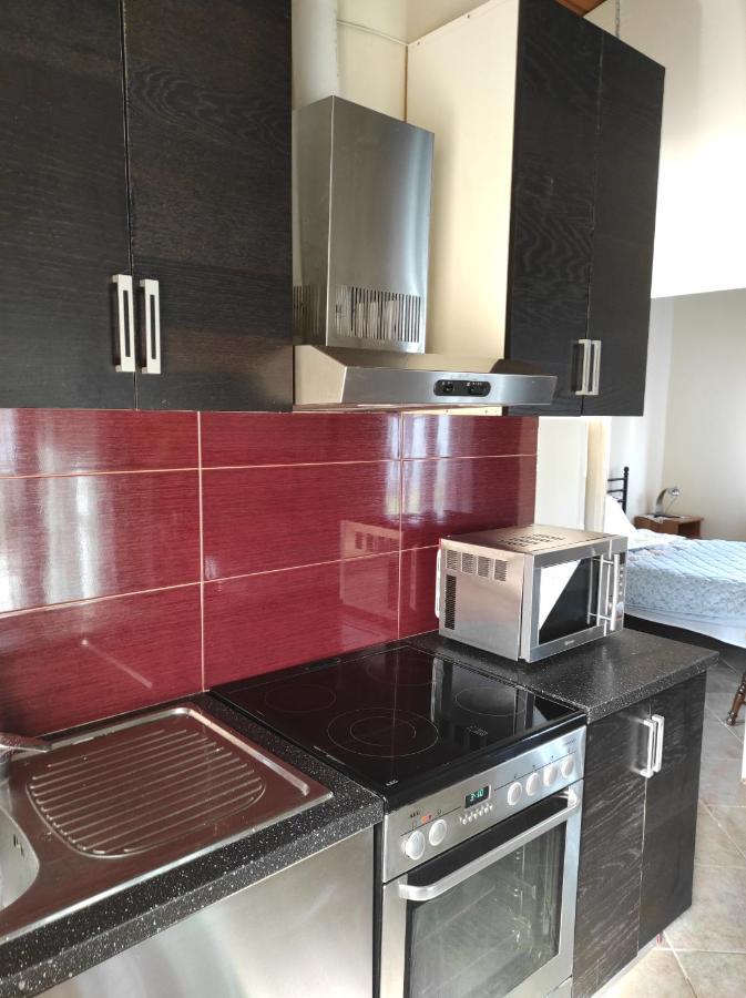 Near Airportand Metropolitan Penelopi Cozy Home Artemida  Buitenkant foto