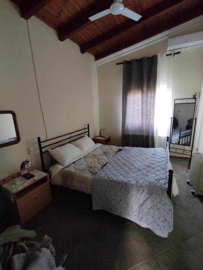 Near Airportand Metropolitan Penelopi Cozy Home Artemida  Buitenkant foto